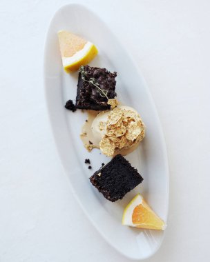 Kekler, greyfurt, dondurma. Tatlı yemek için