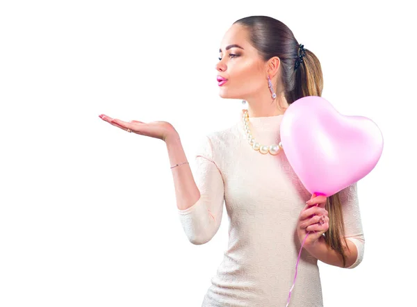 Aftelkalender voor Valentijnsdag. Beauty Girl met roze hart gevormde lucht ballon — Stockfoto