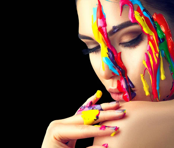 Modelo Femenino Con Pinturas Colores Cara Retrato Mujer Con Pintura — Foto de Stock