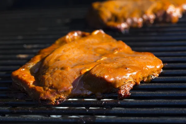 Filete Pollo Parrilla Solo Han Puesto Una Parrilla Carne Parrilla —  Fotos de Stock