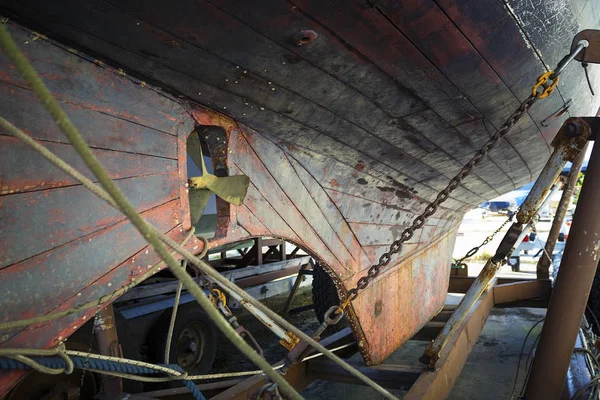 Coque Vieux Yacht Réparation Dans Chantier Naval — Photo