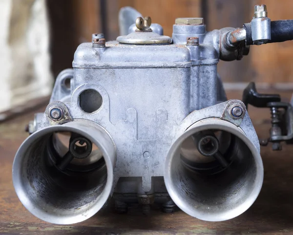 Carburador Fijación Motor Gasolina Coche Viejo Taller Reparación — Foto de Stock