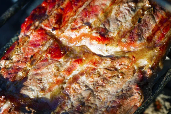 牛グリル ステーキ 肉のグリル マクロの視点 — ストック写真