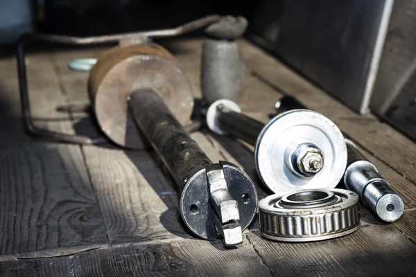 Vieja Polea Portante Gimbal Reparación Pieza Del Motor Del Coche — Foto de Stock