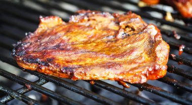 Sığır eti ızgara biftek. Izgara et. Kimse, makro bakış açısı.