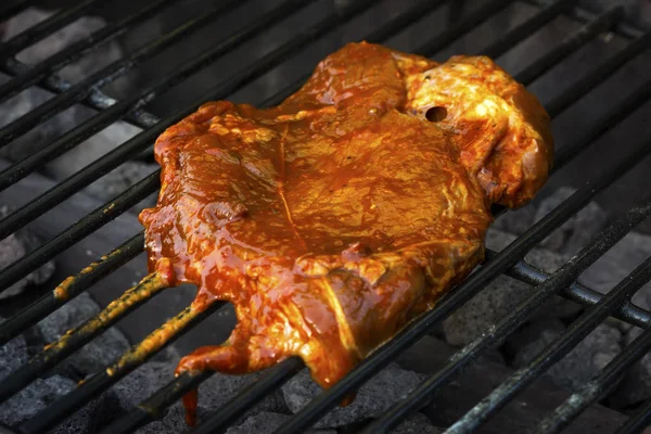 Steak Boeuf Sur Gril Viande Grillée Personne Macro Perspective — Photo