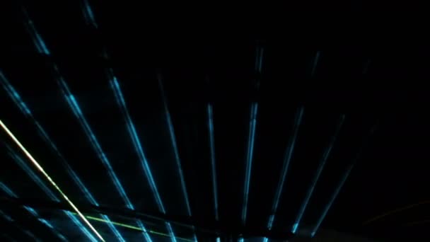 Rayons Laser Verts Bleus Abstraits Lors Spectacle Nocturne Sur Fond — Video