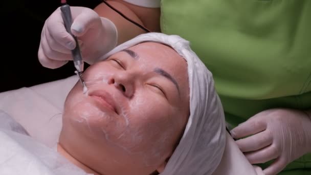 Disincrustation Kobieta Azjatyckich Wygląd Galwaniczne Oczyszczanie Twarzy Praca Kosmetyczka Urządzeń — Wideo stockowe