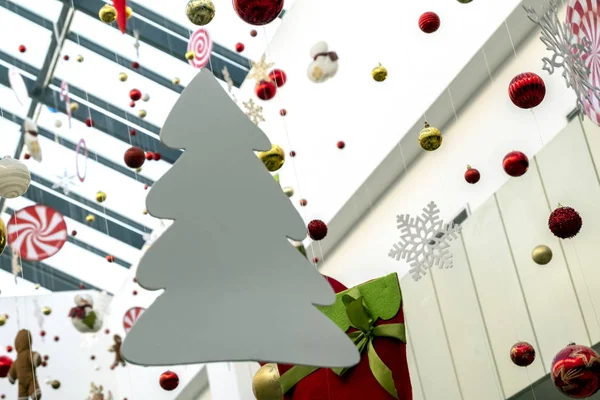 Árbol Navidad Blanco Con Espacio Libre Para Diseño Fondo Abstracto —  Fotos de Stock