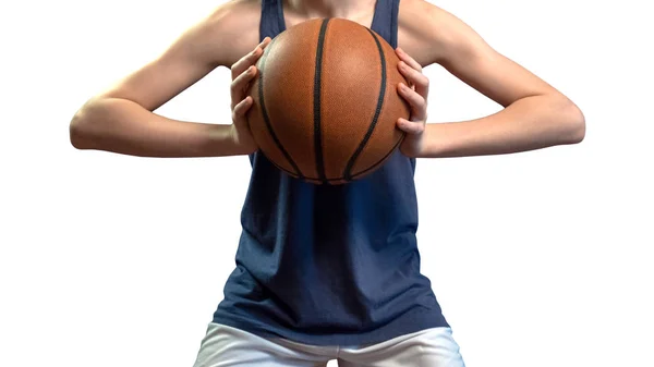 一名身穿蓝色无袖 T恤的少年双手在胸部拿着球 隔离在白色背景上 — 图库照片