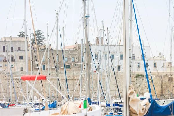 Otranto Apulien Italien Viele Segelmasten Hafen Von Otranto — Stockfoto