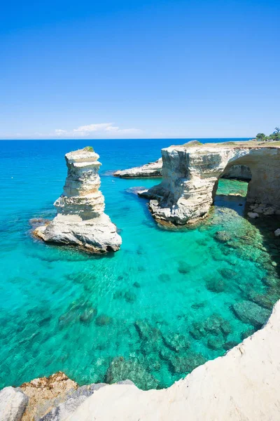Sant Andrea Apulië Italië Duiken Middellandse Zee Vanaf Enorme Kliffen — Stockfoto