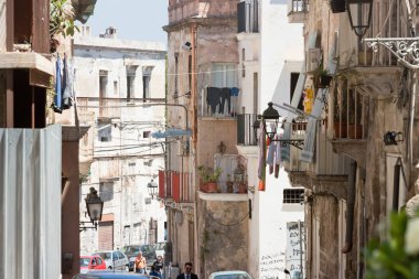 Taranto, Apulia, İtalya - 31 Mayıs 2017 - İtalya işçi sınıfının bir üyesi olarak yaşayan