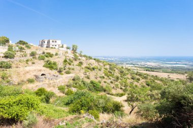 Mottola, Apulia, İtalya - orta yaşlı tepeler dayalı Köyü