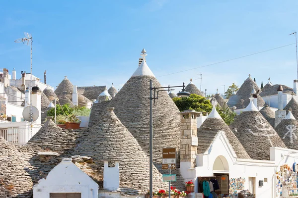 Alberobello Apulia Włochy Panorama Alberobello Tradycyjnymi Dachami — Zdjęcie stockowe