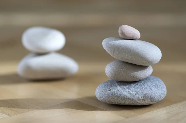 Grupo Pedras Zen Pilha Cinza Meditação Seixos Torre Sobre Luz — Fotografia de Stock