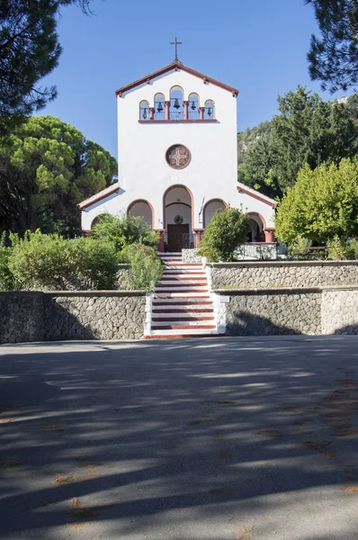 Iglesia Eleousa Centro Isla Rodas Pueblo Italiano Compochiaro Rodas Grecia —  Fotos de Stock