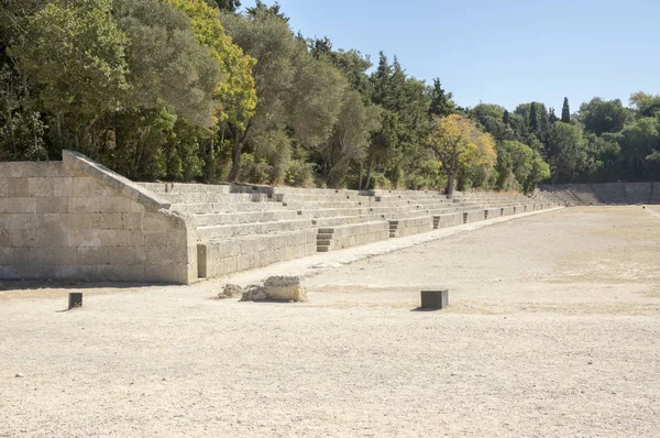 Antika Stadion Akropolis Rhodos Sport Plats Blå Himmel Grönska Och — Stockfoto