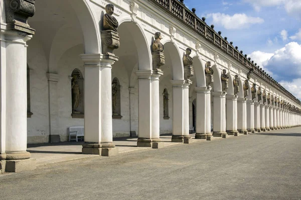 Jardines Flores Estilo Francés Edificio Columnatas Kromeriz República Checa Europa —  Fotos de Stock