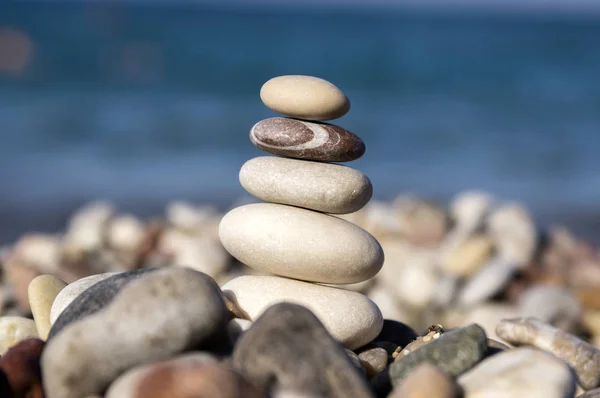 Πέτρες Και Βότσαλα Στοίβα Αρμονία Και Ισορροπία Ένα Πέτρινο Cairn — Φωτογραφία Αρχείου