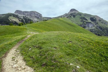 İtalya, Cornetto Dağı çevresi, İtalyan Alpleri