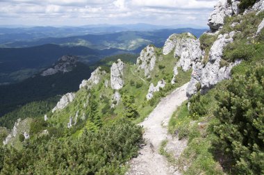 Doğal manzara, hava panoramik manzarası inanılmaz Velky Rozsutec, daha az Fatra, düşük Fatra dağlar, takmak için yolda Slovakya,