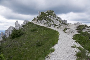 Doğal manzara, hava panoramik manzarası inanılmaz Velky Rozsutec, daha az Fatra, düşük Fatra dağlar, takmak için yolda Slovakya,