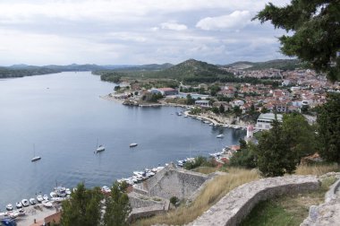 St. Michael'ın kale üzerinden Sibenik, Hırvatistan, havadan görünümü