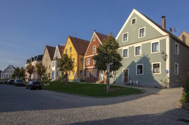 Velburg, der Oberpfalz Neumarkt / Almanya - 15 Eylül 2018: Almanya Avrupa'da, renkli binalar pitoresk kasaba