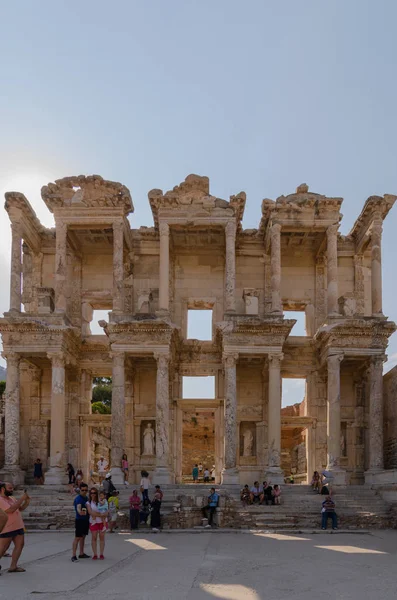 Ephesus Efes Sitio Arqueológico Turquía Agosto 2018 Los Turistas Exploran —  Fotos de Stock