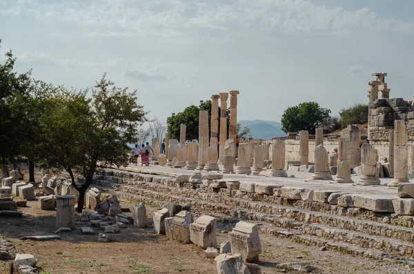 Ephesus Turcja Sierpień 2018 Starożytnego Efezu Jest Odwiedzany Przez Tysiące — Zdjęcie stockowe