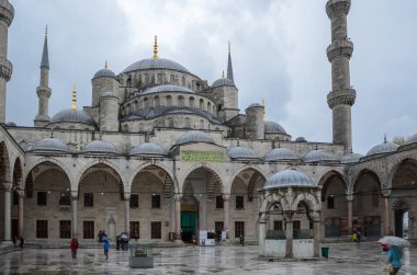 Istanbul, Türkiye, 21 Nisan, 2015:Sultanahmet Camii (Sultanahmet Camii), Istanbul, Türkiye