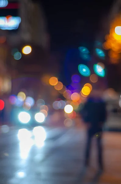 Толпа Людей Двигающихся Ночной Улице Города Размытый Размытый Абстрактный Образ — стоковое фото