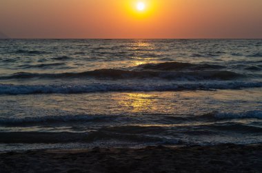 renkli şafak denize. doğa kompozisyon.