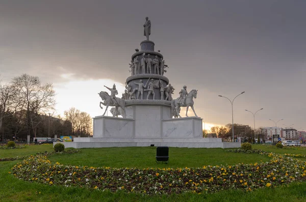 Eskişehir/ Türkiye-05 Nisan 2019: Eskişehir Kent Meydanı'nda Ulus Anıtı