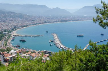 Alanya Kalesi'nden Alanya şehrine manzara (Türkiye)