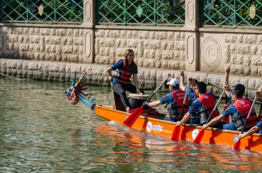 Geleneksel kano yarışı 