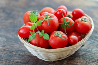 Olgun lezzetli kırmızı domates.