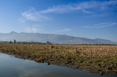 Afyonkarahisar, TURKEY; 20 Ekim 2019: Türkiye 'de Eber Gölü, Afyon. Eber Gölü Türkiye' nin 11. büyük gölüdür..