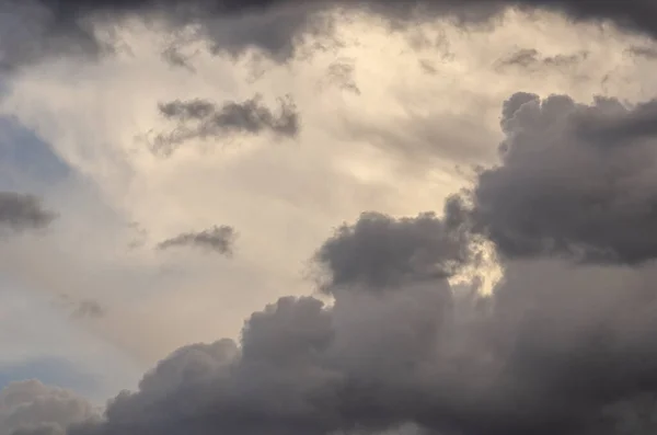 Dunkler Himmel Und Wolken Hintergrund Für Tod Und Trauriges Konzept — Stockfoto