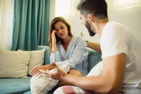 Young Couple Arguing Home Man Shouting His Crying Wife — Stock Photo, Image