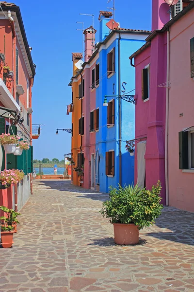 Burano Island Venice Lagoon Italy July 2018 Colorful Houses Street — Stock Photo, Image