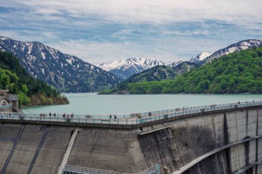 Kurobe Barajı, Toyama ili, Japonya, Mayıs