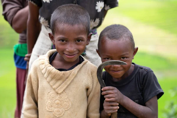 マダガスカル島の地元の子供たち — ストック写真