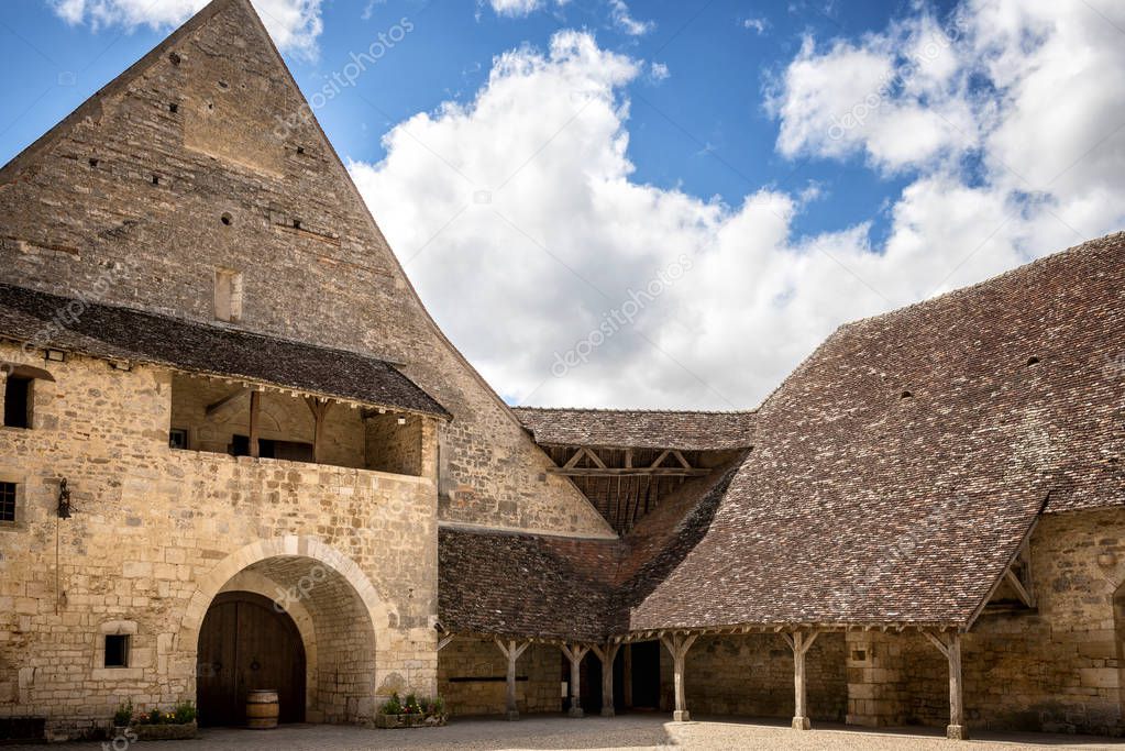 VOUGEOT, FRANCE : Chateau du Clos de Vougeot courtyard. Clos de Vougeot is the largest single vineyard in Cote de Nuits in the Burgundy wine region. Burgundy, France.