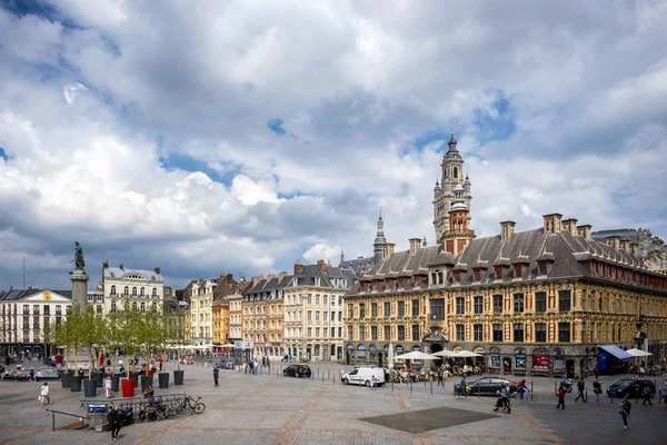 Lille Place General Gaulle Pladsen Foran Den Gamle Fondsbygning Lille - Stock-foto