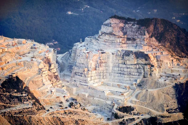 Marmeren Steengroeve Bij Zonsondergang Carrara Toscane Italië — Stockfoto