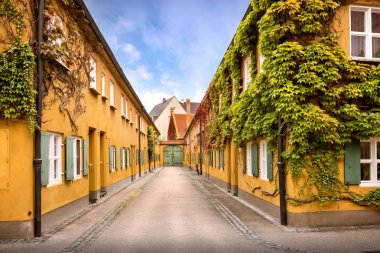 Augsburg: Fuggerei - dünyanın en eski sosyal konut. Bavyera, Almanya