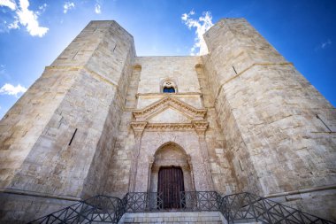 Güneydoğu Andria - Castel del Monte, Apulia, İtalya.