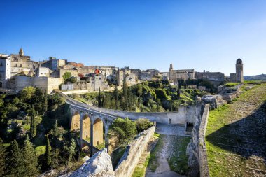 Gravina in Puglia, Kanyon uzanır Roma iki düzeyli bridge ile. Apulia, İtalya.